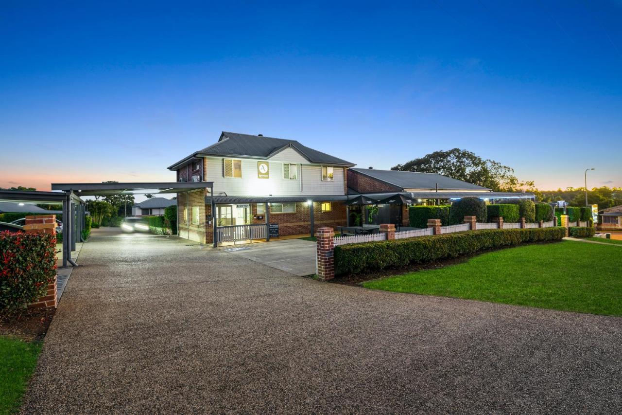 Motel Ambassador On Ruthven Toowoomba Exterior foto