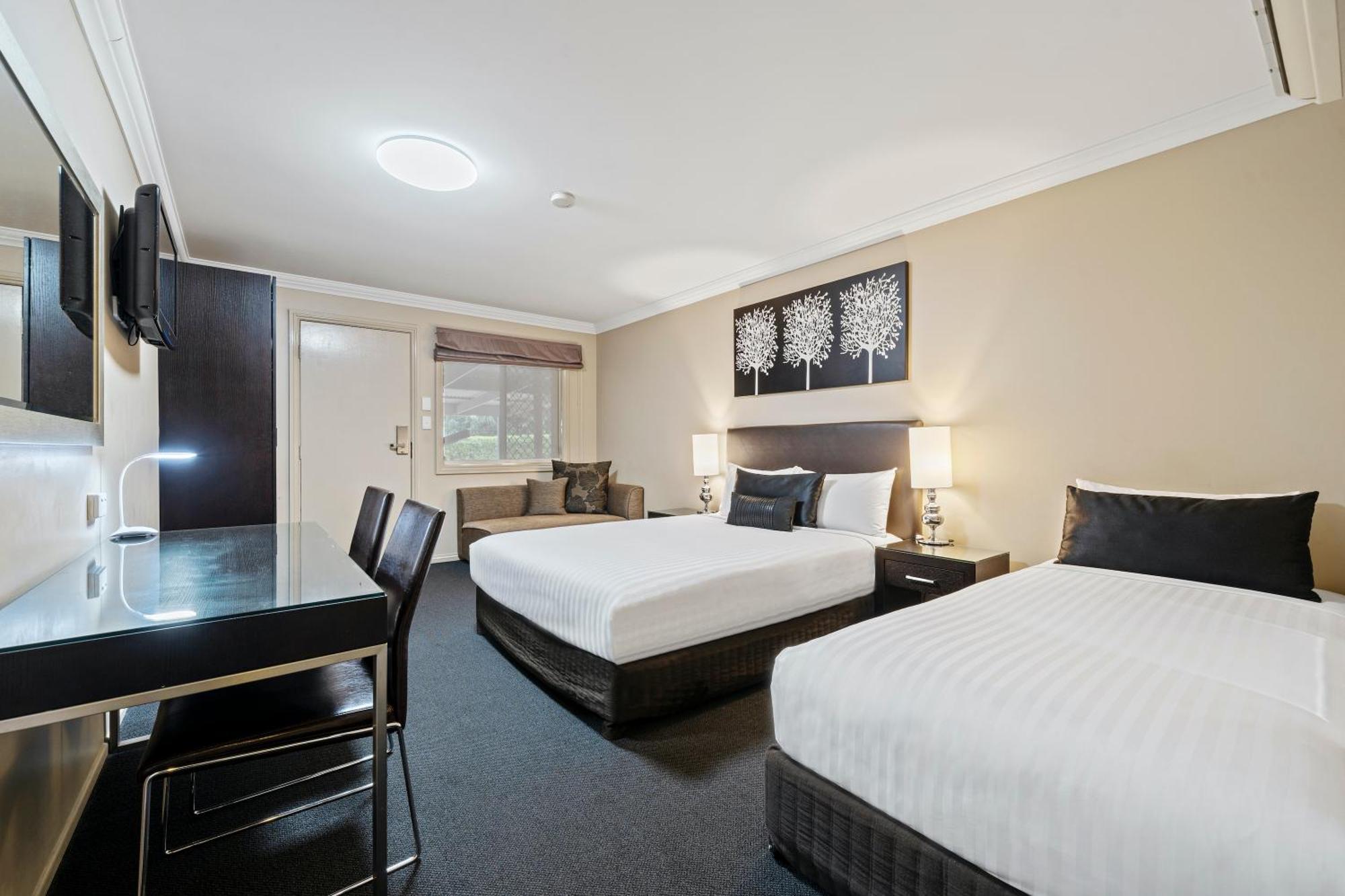 Motel Ambassador On Ruthven Toowoomba Habitación foto