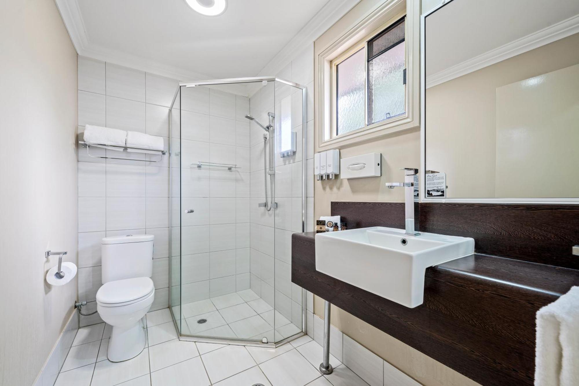Motel Ambassador On Ruthven Toowoomba Habitación foto